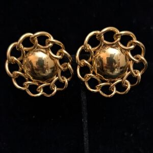 #121. 80s Monet Gold Chain Link Earrings